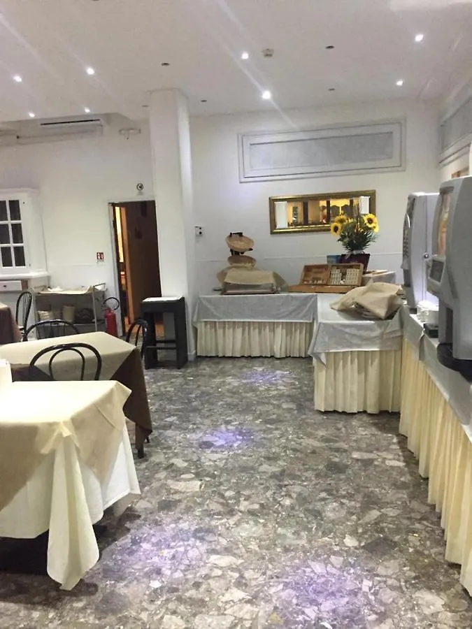 Hotel Piccari New Rimini 3*,  Italia
