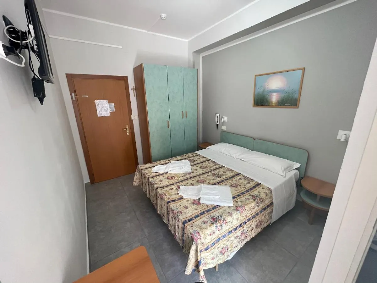 ***  Hotel Piccari New Rimini Italia