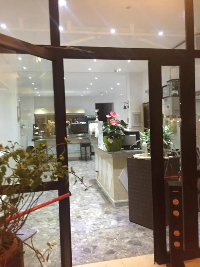 ***  Hotel Piccari Nuova Gestione Rimini Italy