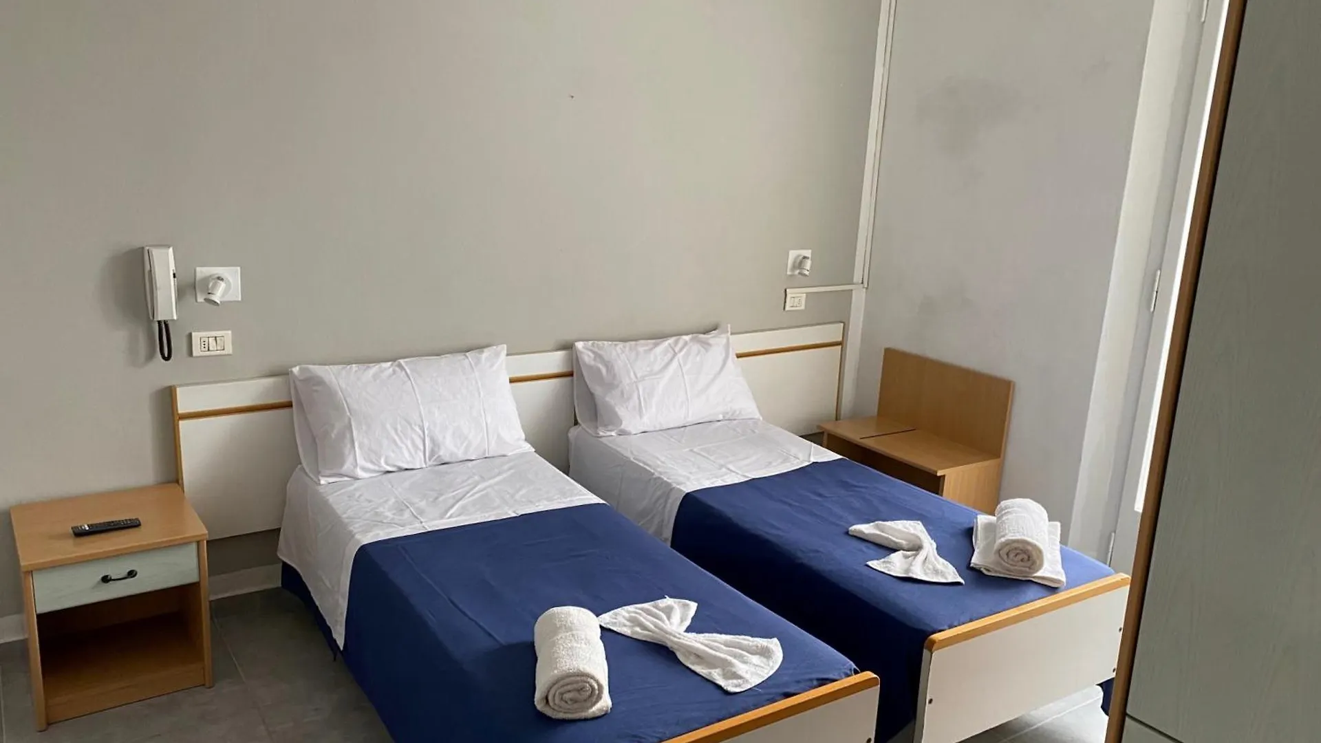 Hotel Piccari Nuova Gestione Rimini